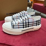 Burberry Lace Up Sneaker For Men in 260130