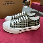 Burberry Lace Up Sneaker For Men in 260132