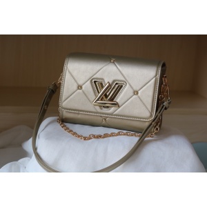 $115.00,Louis Vuitton Quilted Twist Shoulder Bag For Women in 261066