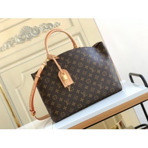 $169.00,Louis Vuitton Handbags For Women  in 261117