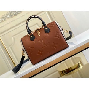 $169.00,Louis Vuitton Handbag For Women in 261122
