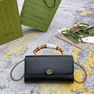 $135.00,Gucci Satchels For Women in 261164