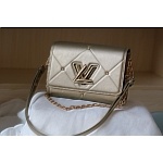 Louis Vuitton Quilted Twist Shoulder Bag For Women in 261066