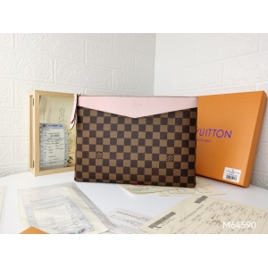 $55.00,Louis Vuitton Clutch Bag  # 262470