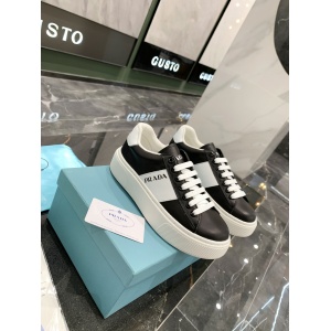 $89.00,Prada contrasting colored side stripe Low top Sneaker Unisex # 265326