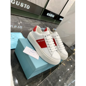 $89.00,Prada contrasting colored side stripe Low top Sneaker Unisex # 265329