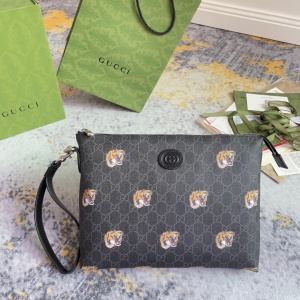 $105.00,Gucci Pouch with Interlocking G # 268734