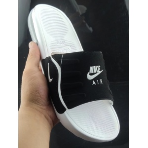 $36.00,Nike Slides Unisex in 270036