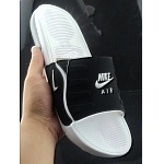 Nike Slides Unisex in 270036