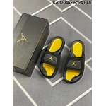 Air Jordan Slides Unisex in 270055