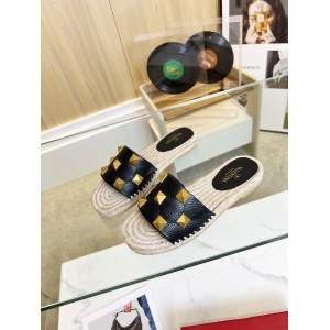 $59.00,Valentino Slippers For Women # 271297