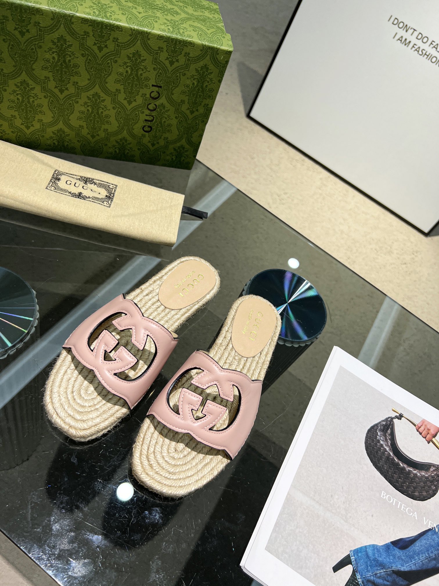 Gucci Slippers For Women # 271267