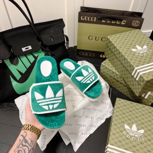 $65.00,Gucci Slippers For Women # 271399