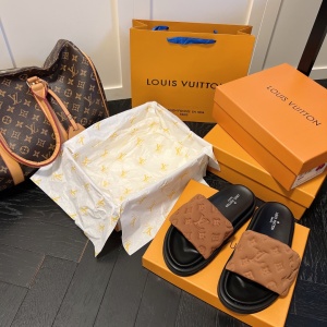 $79.00,Louis Vuitton Pool Pillow Flat Comfort Mule For Women # 271425