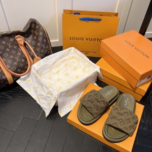 $79.00,Louis Vuitton Pool Pillow Flat Comfort Mule For Women # 271426