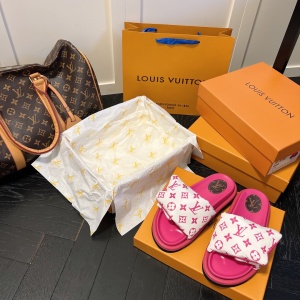 $79.00,Louis Vuitton Pool Pillow Flat Comfort Mule For Women # 271430