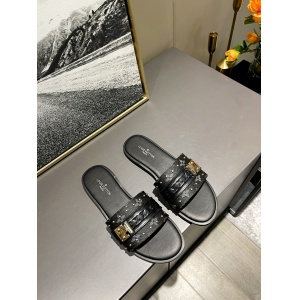 $55.00,Louis Vuitton Slides For Women # 271497