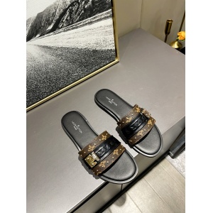 $55.00,Louis Vuitton Slides For Women # 271498