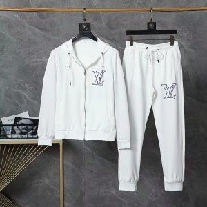 $82.00,Louis Vuitton Tracksuits For Men # 271683