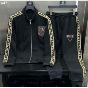 $85.00,Louis Vuitton Tracksuits Unisex # 271954