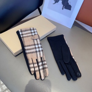 $36.00,Burberry Gloves For Women # 274181