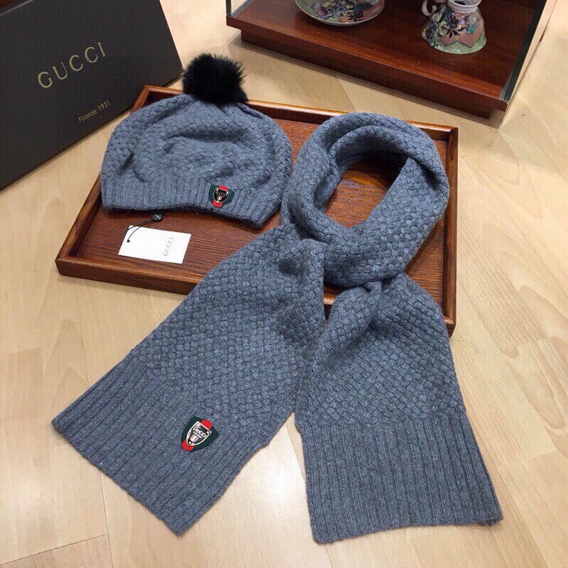 Gucci Wool Hat And Scarf Set Unisex # 273230