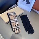 Burberry Gloves For Women # 274181