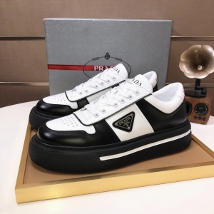 $92.00,Prada Cowhide Leather Low Top Sneakers For Men # 274535