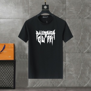 $25.00,Gucci Short Sleeve T Shirts For Men # 275867