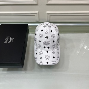 $32.00,MCM Snapback Unisex # 276006