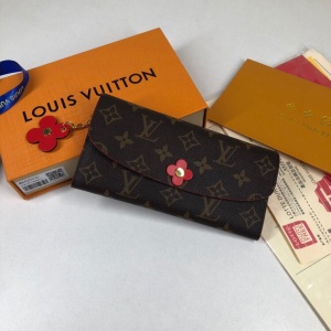 $69.00,Louis Vuitton Emilie Bloom Flower Wallet Wallet For Women # 279270