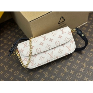 $125.00,Louis Vuitton Monogram Dune Ivy Wallet On Chain For Women # 279287