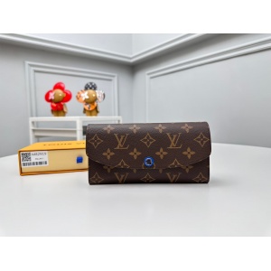 $69.00,Louis Vuitton Emilie Wallet Monogram Canvas For Women # 279299