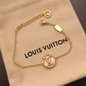 $27.00,Louis Vuitton Bracelet For Women # 280113