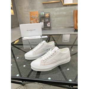 $85.00,Givenchy City sneakers For Men # 280325