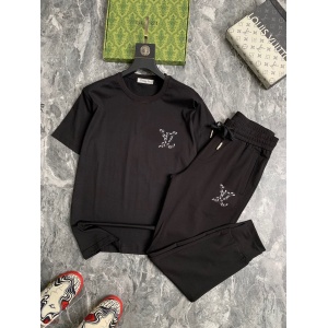 $59.00,Louis Vuitton Tracksuits For Men # 280697