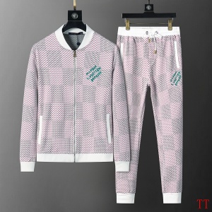 $82.00,Louis Vuitton Tracksuits For Men # 281601