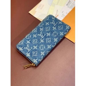 $39.00,Louis Vuitton Clutch Bag # 282649