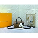 Louis Vuitton Crossbody Bag For Women # 282635