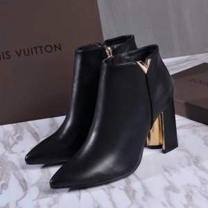 $82.00,Louis Vuitton Heel Boots For Women # 283923