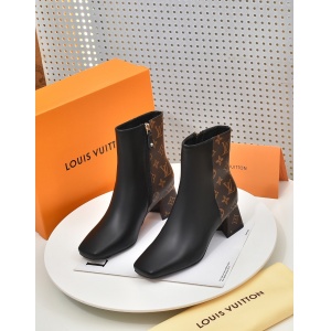 $82.00,Louis Vuitton Heel Boots For Women # 283928