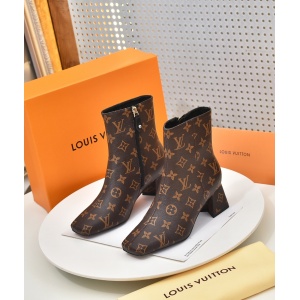 $82.00,Louis Vuitton Heel Boots For Women # 283930