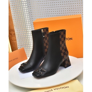 $82.00,Louis Vuitton Heel Boots For Women # 283933