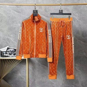 $85.00,Louis Vuitton Tracksuits For Men # 284188