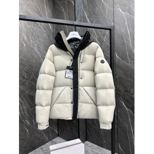 $175.00,Moncler Down Jackets For Men # 284390