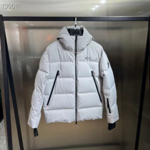 $175.00,Moncler Down Jackets For Men # 284431