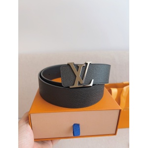 $54.00,Louis Vuitton 4.0cm Width Belts  # 285210