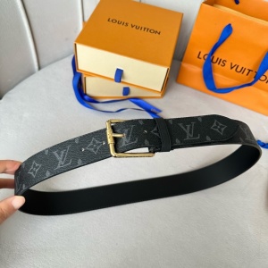 $54.00,Louis Vuitton 4.0cm Width Belts  # 285245