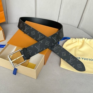 $54.00,Louis Vuitton 4.0cm Width Belts  # 285246