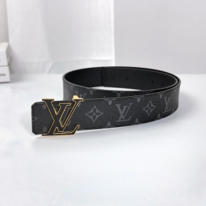 $54.00,Louis Vuitton 4.0cm Width Belts  # 285260